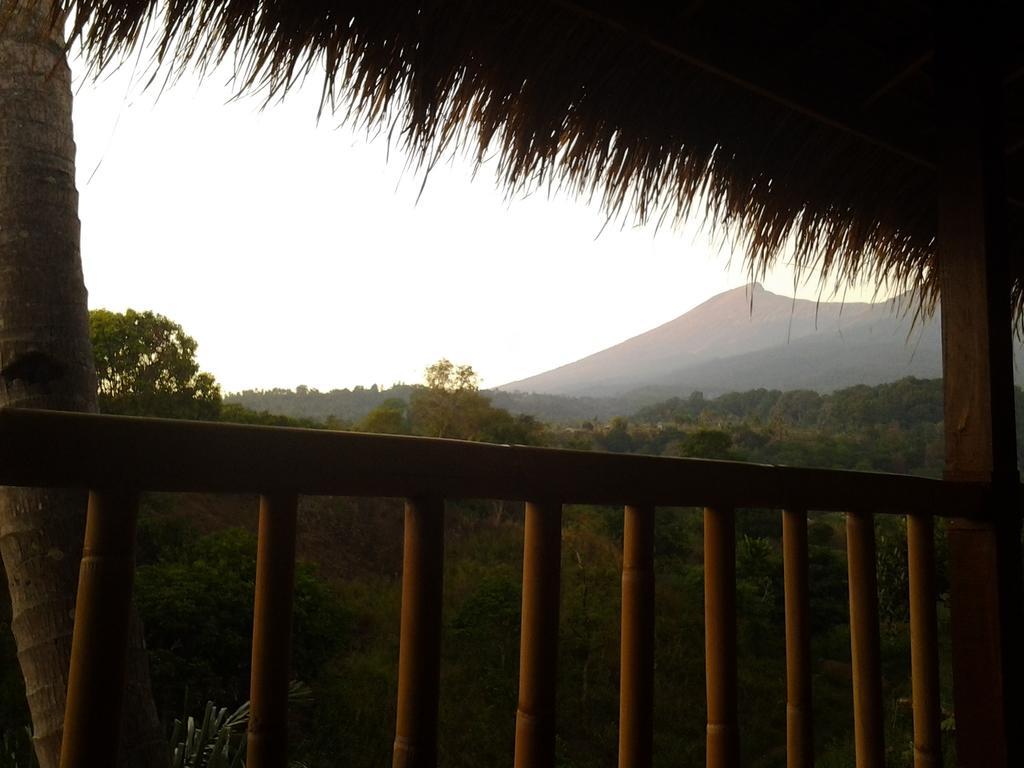 Rinjani Trails Hotel Сенару Екстериор снимка